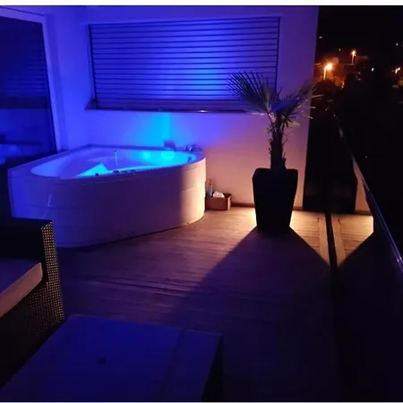Modern Penthouse And Jacuzzi Apartment Opatija