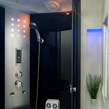 Modern Penthouse And Jacuzzi * Opatija