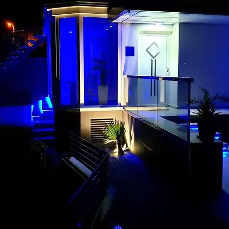Modern Penthouse And Jacuzzi Opatija