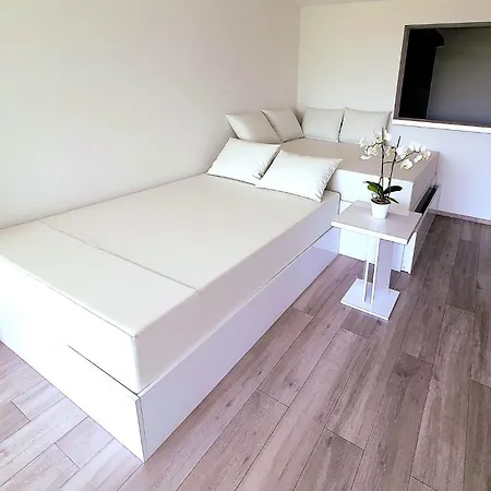 Apartment Modern Penthouse And Jacuzzi Opatija